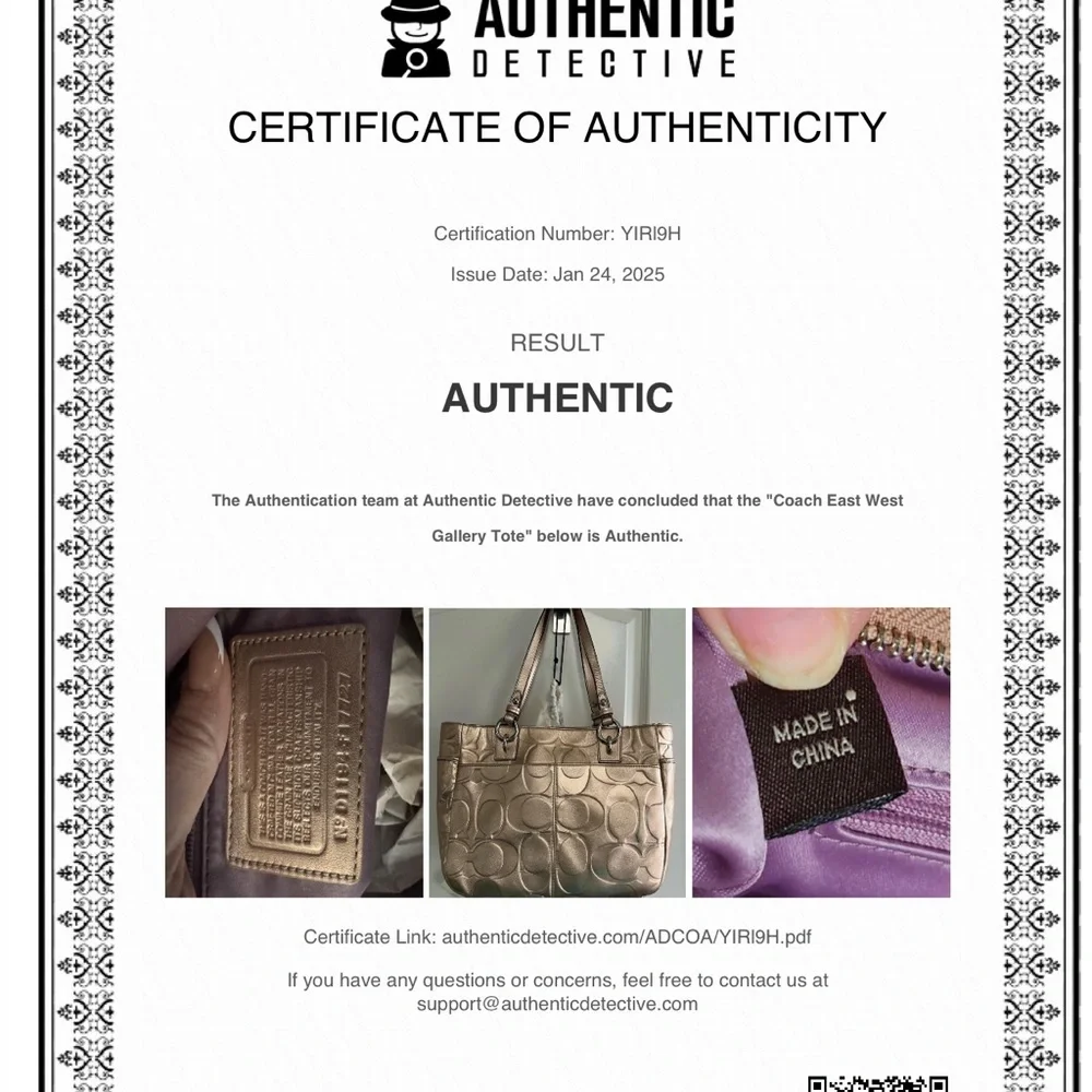 Gold Coach Purse - Picture 9 of 9